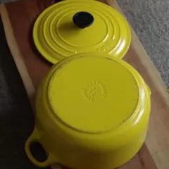 Le Creuset 両手鍋　20cm　イエローのサムネイル