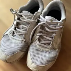 MIZUNO スニーカー 通学24.0cm 화이트