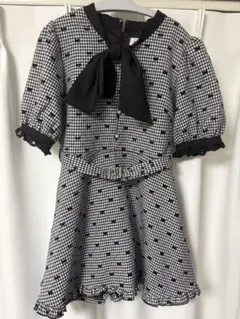 evelyn リボンロンパース