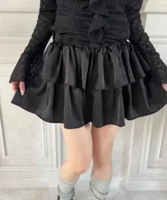 フリル付きブラックミニスカート wego