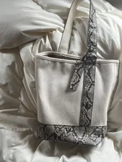 アイボリー トートバッグ ポーチ付き