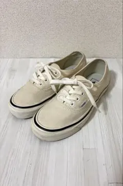 Item thumbnail for item 0dddae4a-e61f-484b-9c45-32385317734d