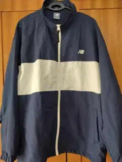 ニューバランス ブルゾン