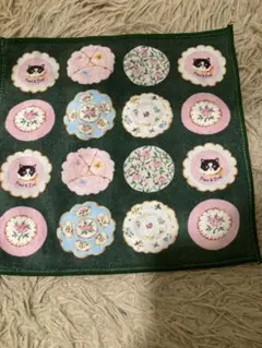 猫と花の模様のハンカチ　ポールスミス