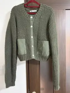 ZARA オリーブグリーン クロップドカーディガン
