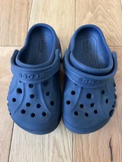 crocs キッズサンダル ネイビー　15.5㎝