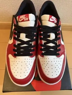 Nike Air Jordan 1 Low OG Chicagoのサムネイル