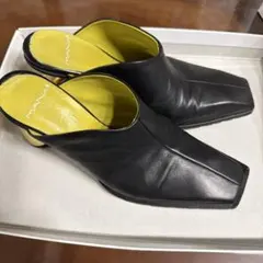 MANA 黒 レザー ミュール ゴールドヒールのサムネイル