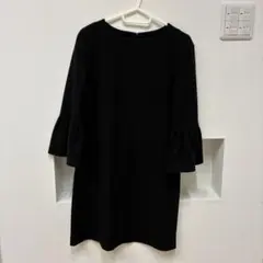 ZARA WOMAN ブラックフレア袖ワンピース