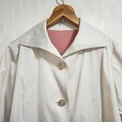 レリアン　光沢　ホワイトベージュ　薄手　トレンチコート　雨風から守ってくれる