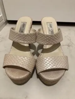 新品】JIMMY CHOO ウェッジソールサンダル 白クリスタルバックル36