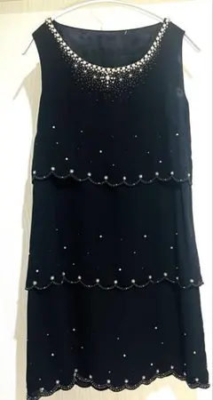 未使用　パーティドレス　ブラック　真珠　ラインストーン　Ｍサイズ