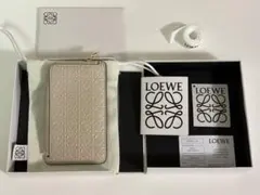 ロエベ　フラグメントケース