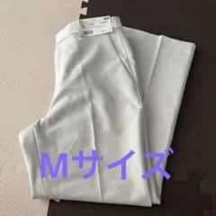 ユニクロ　新品　レディース　EZYフレアアンクルパンツ　オフホワイト　Mサイズのサムネイル