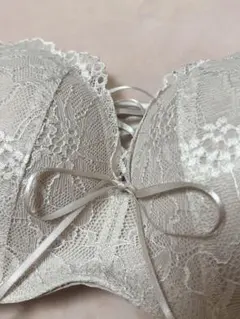 tutuanna特盛ブラノンワイヤーストラップレスブラジャーB70【新品未使用】