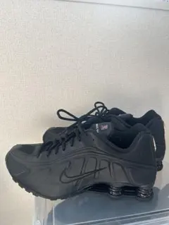 NIKEスニーカー　Nike shox r4 28.5cm