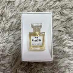 CHANEL N°5 オードパルファム サンプル 1.5ml