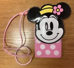 ディズニー　チケットケース　ミニーマウス