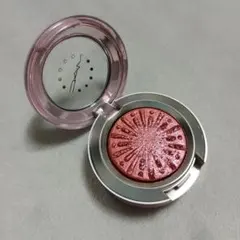 MAC エクストラディメンションフォイルアイシャドウ　ファイヤーワークザルーム