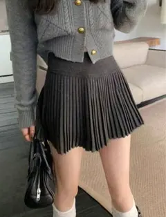 プリーツミニスカート、ウール素材、カジュアルAラインニー丈スカー、グレー