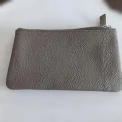 グレー レザー ポーチ