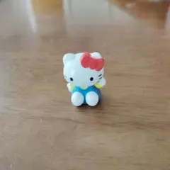 ハローキティ フィギュア 約2cm