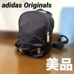 adidas Originals ミニバックパック 黒　アディダス　リュックのサムネイル
