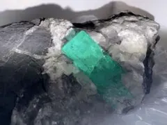 2026年最新】鉱物標本 エメラルドの人気アイテム - メルカリ