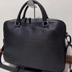 美品 ペッレモルビダ キャピターノ ビジネスバッグ ブラック レザー