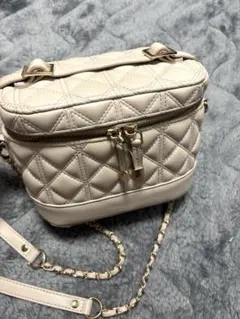 ♡randa キルティング2WAYバニティバッグ　クリーム♡のサムネイル