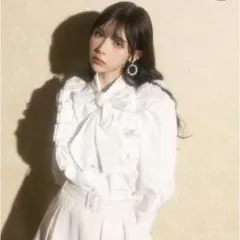 BUBBLES フリルリボンブラウス ホワイトのサムネイル
