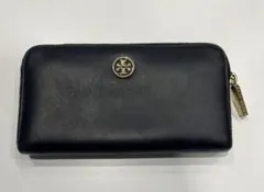 トリーバーチ　長財布　ラウンドファフナー