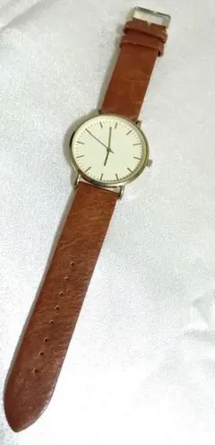ブラウンレザー腕時計