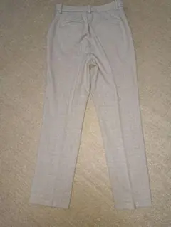 ユニクロ　スマートアンクルパンツ　ベージュ