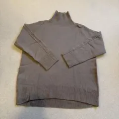 Mika Owen タートルネック ニットセーター