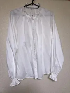 美品　GU フリル付きホワイトシャツ 長袖　X L