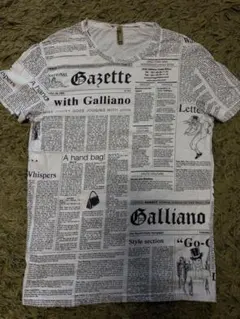 John Galliano ニュースペーパー柄 Tシャツのサムネイル