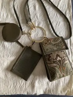 スマホショルダーバッグ グリーンパターン