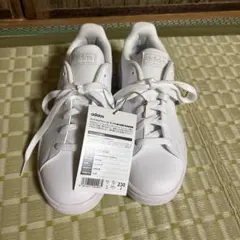 addidas アドバンコート　ベース　U