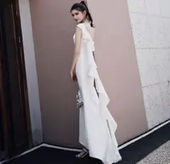 ホワイト アシンメトリー ウェディングドレス