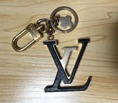 ルイ ヴィトン ポルトクレ LV カプシーヌ キーリングキーホルダーM63080のサムネイル