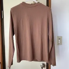 ブラウンリブニット（薄手）