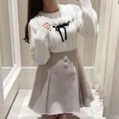 evelyn ショルダーカットリボンニット　ホワイト 量産型