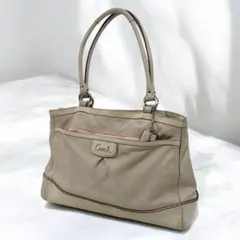 コーチ シグネチャー レザー パンチング A4収納 トートバッグ F19969