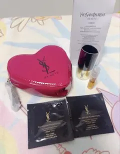 イブサンローラン　ノベルティ　ハート型ポーチ　　カブキブラシ　試供品付き