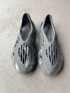 adidas yeezy foam runner