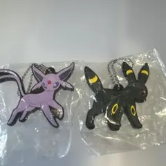 ポケモン　ラバーキーホルダー　エーフィ　ブラッキー