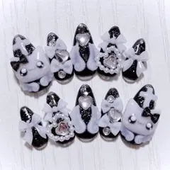 No.585　ネイルチップ 現品 量産型 地雷系 サブカル 平成女児 猫 白 黒