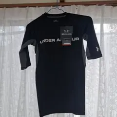 アンダーアーマーフィットティシャツ