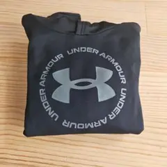UNDER ARMOUR ブラック フード付きパーカー